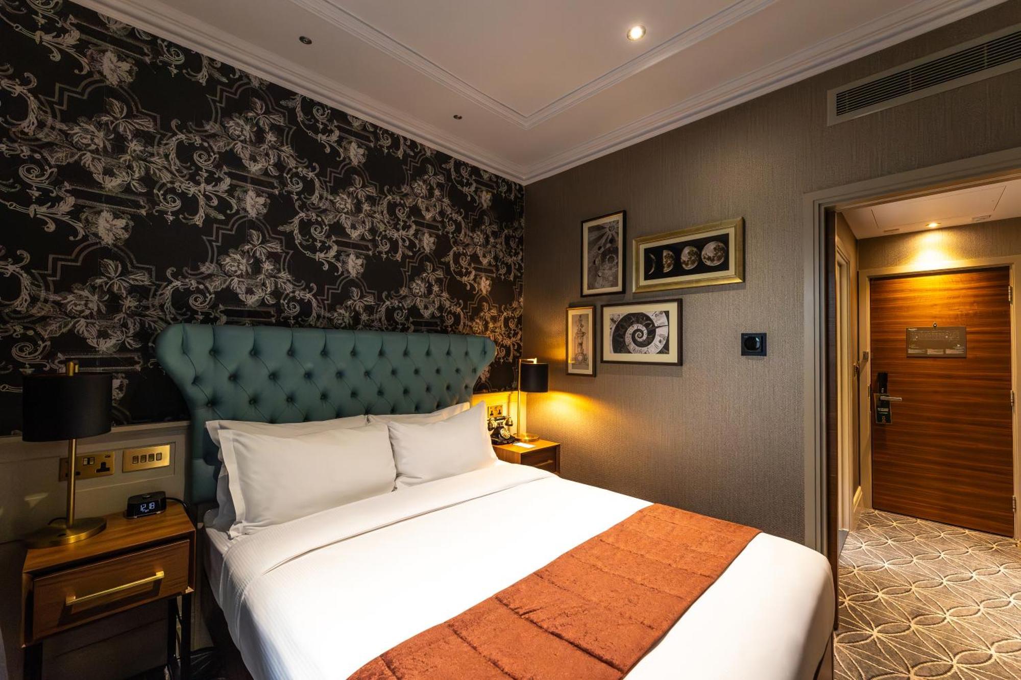 100 Queen'S Gate Hotel London, Curio Collection By Hilton Esterno foto Deluxe Room